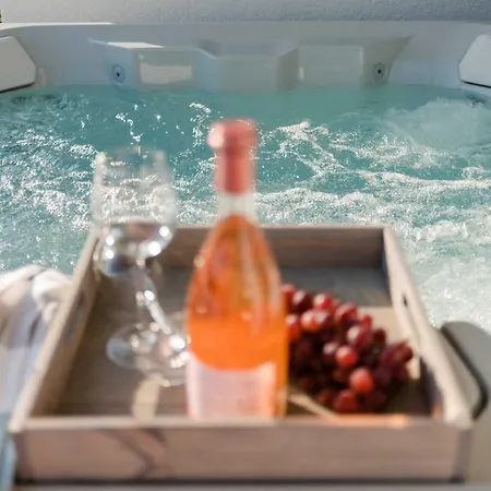 Luxus_spa_og_fewo Quartier 4 _we 4_ 아파트